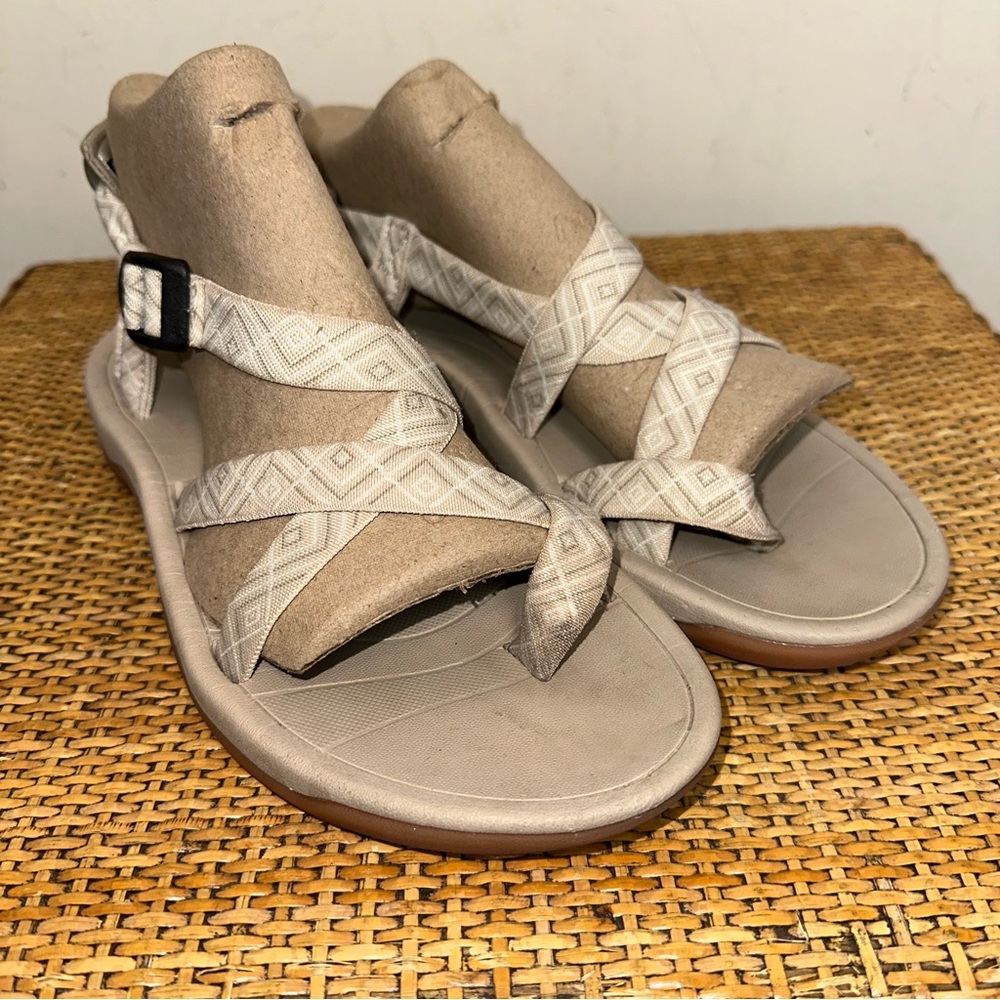 Viakix Shoes Cortona Womens 8 Beige Lightweight Sporty Hiking Sandals Comfort